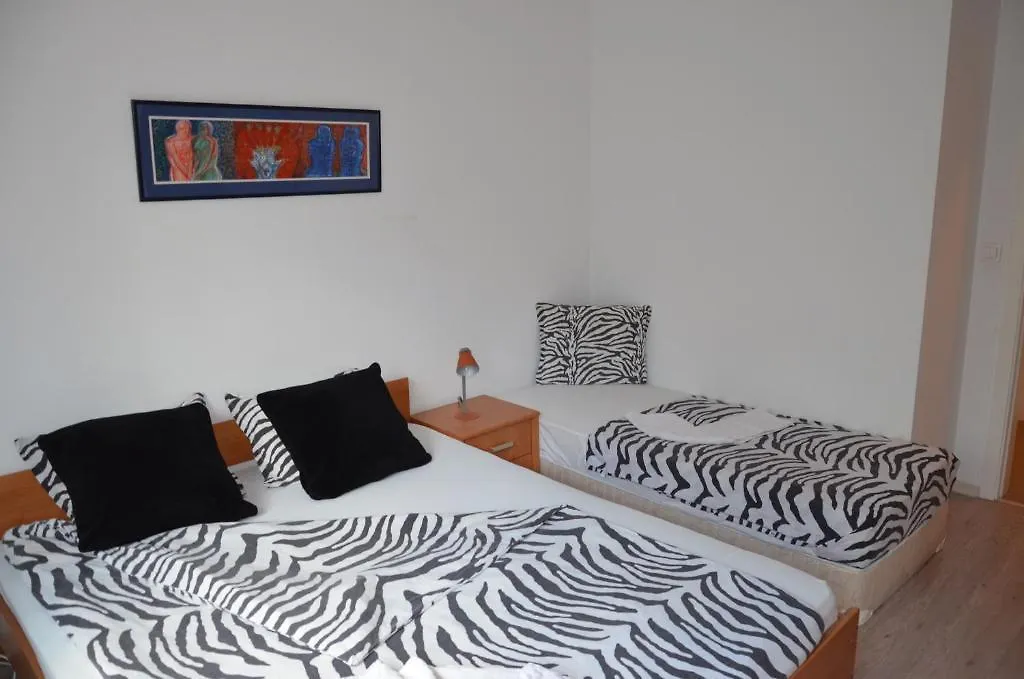 Bulhotel Pritzker Apartment Sofia 0*,